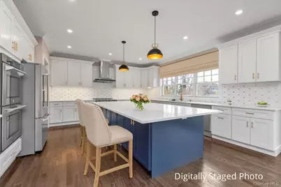 34 Calumet Drive, Dix Hills, NY 11746 - Photo 17