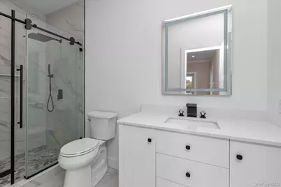 34 Calumet Drive, Dix Hills, NY 11746 - Photo 23