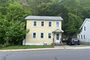 208 Center St, Ellenville, NY 12428 - Photo 13