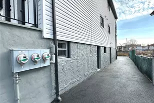 254-16 Craft Ave, Rosedale, NY 11422 - Photo 23