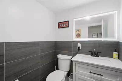 93 Estate Drive, Jericho, NY 11753 - Photo 19