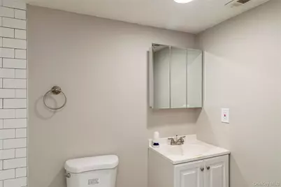 655 Middle Country Road #4D1, Coram, NY 11727 - Photo 23