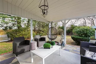 31 Jacobson Ave, Huntington, NY 11743 - Photo 27