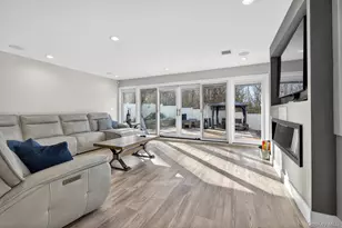 14 Woodland Dr, Old Bethpage, NY 11804 - Photo 11