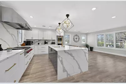 14 Woodland Drive, Old Bethpage, NY 11804 - Photo 9