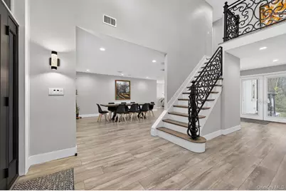 14 Woodland Drive, Old Bethpage, NY 11804 - Photo 5