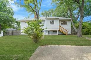 10 Elayne Ct, Smithtown, NY 11787 - Photo 5