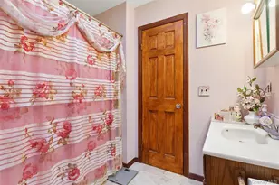 5045 Main Bayview Rd, Southold, NY 11971 - Photo 13
