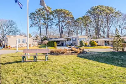 1661 Old Country Road #351B, Riverhead, NY 11901 - Photo 23