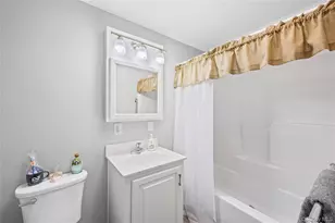 1661 Old Country Rd, Riverhead, NY 11901 - Photo 13