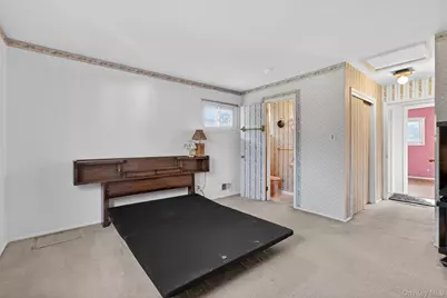 10 Fleetwood Avenue, Chestnut Ridge, NY 10977 - Photo 11