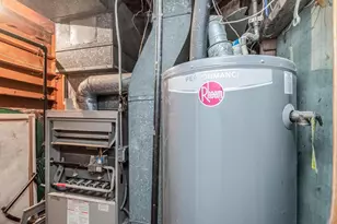 4190 E Tremont Ave, Bronx, NY 10465 - Photo 33