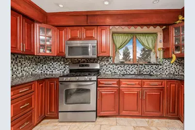 4190 E Tremont Avenue, Bronx, NY 10465 - Photo 7