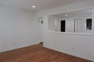 9 Bainbridge St, Roosevelt, NY 11575 - Photo 15