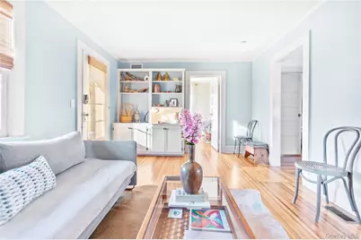 47 Station Road, Bellport, NY 11713 - Photo 3