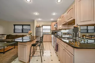 25 Elizabeth St, Farmingdale, NY 11735 - Photo 7