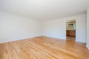 1139 Waverly Ave, Farmingville, NY 11738 - Photo 3