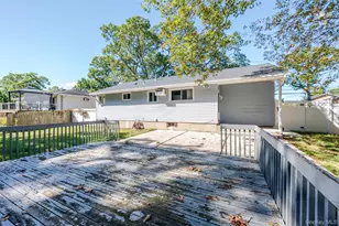 1139 Waverly Ave, Farmingville, NY 11738 - Photo 17