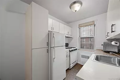 480 Riverdale #2U, Yonkers, NY 10705 - Photo 11