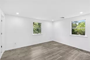 46 St George Dr, Shirley, NY 11967 - Photo 11