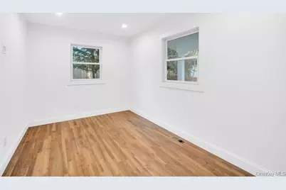 12 George Street, Hampton Bays, NY 11946 - Photo 23