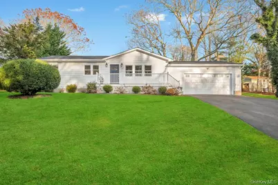 12 George Street, Hampton Bays, NY 11946 - Photo 5