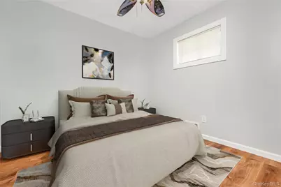 147 W Hampton Road, Lindenhurst, NY 11757 - Photo 19