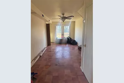 11 Marsha Lane, Brentwood, NY 11717 - Photo 7