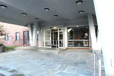 1841 Central Park Avenue #7L, Yonkers, NY 10710 - Photo 3