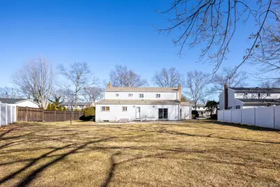 53 Tulipwood Dr, Commack, NY 11725 - Photo 19