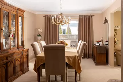 53 Tulipwood Dr, Commack, NY 11725 - Photo 5