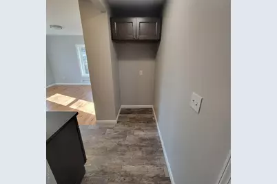 19 Railroad Street #2nd Floor, Greenlawn, NY 11740 - Photo 5