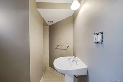 117 Jayne Avenue, Patchogue, NY 11772 - Photo 25