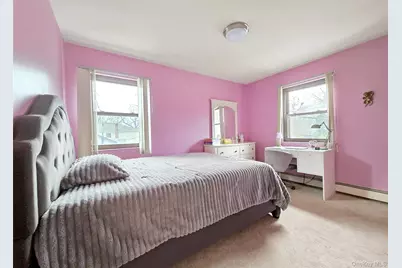 207 N Evergreen Drive, Selden, NY 11784 - Photo 9