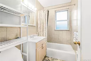 15 Winchester Ave, Yonkers, NY 10710 - Photo 9