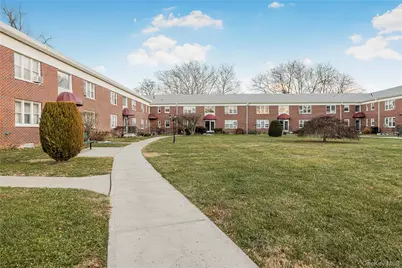 15 Winchester Avenue #1B, Yonkers, NY 10710 - Photo 3