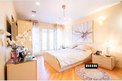 4270 Ocean Avenue, Brooklyn, NY 11235 - Photo 31