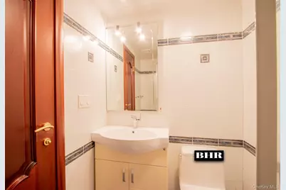 4270 Ocean Avenue, Brooklyn, NY 11235 - Photo 27