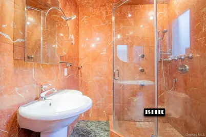 4270 Ocean Avenue, Brooklyn, NY 11235 - Photo 41