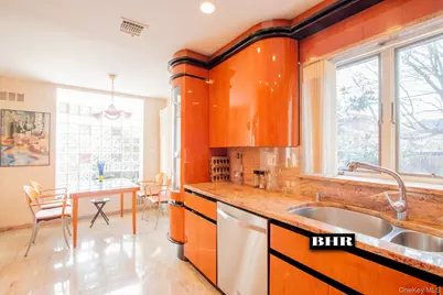 4270 Ocean Avenue, Brooklyn, NY 11235 - Photo 11