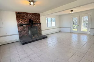 300 Branch Ave, Freeport, NY 11520 - Photo 31