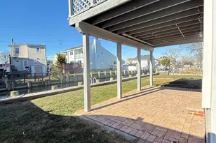 300 Branch Ave, Freeport, NY 11520 - Photo 3