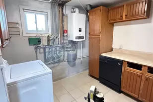 300 Branch Ave, Freeport, NY 11520 - Photo 35