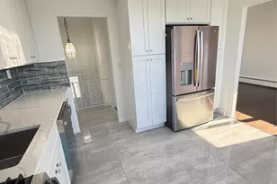 300 Branch Ave, Freeport, NY 11520 - Photo 19