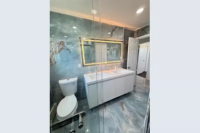 300 Branch Avenue, Freeport, NY 11520 - Photo 25