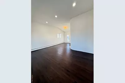 300 Branch Avenue, Freeport, NY 11520 - Photo 13