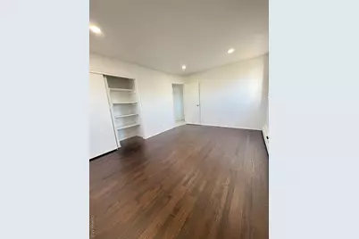 300 Branch Avenue, Freeport, NY 11520 - Photo 29