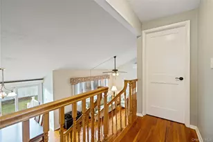 246 W 10th St, Deer Park, NY 11729 - Photo 23