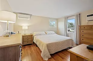 246 W 10th St, Deer Park, NY 11729 - Photo 21