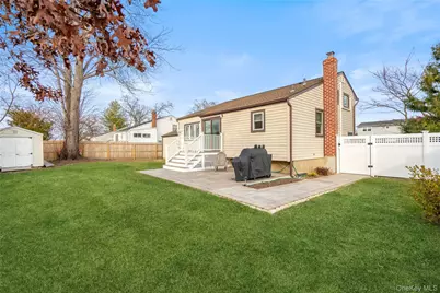 246 W 10th Street, Deer Park, NY 11729 - Photo 27